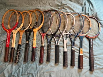 Vintage tennisracket beschikbaar voor biedingen