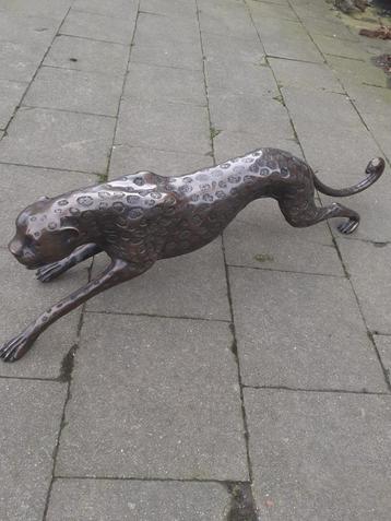 Grote bronzen panter (lengte 1,10 m) beschikbaar voor biedingen