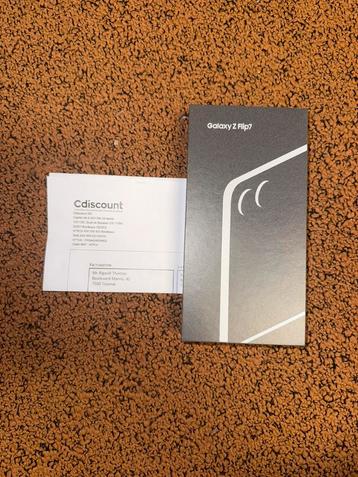  SAMSUNG Galaxy Z Flip7 - 256 GB - Gitzwart!! NIEUW!!  beschikbaar voor biedingen