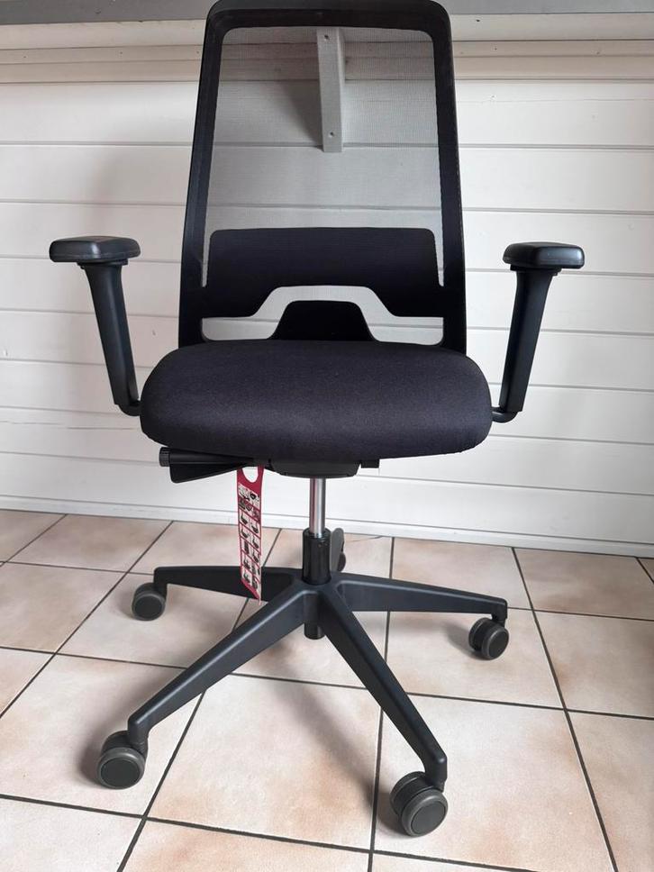Nieuwe Interstuhl ergonomische bureaustoel Nooit gebruikt, Maison & Meubles, Chaises de bureau, Neuf, Chaise de bureau, Enlèvement