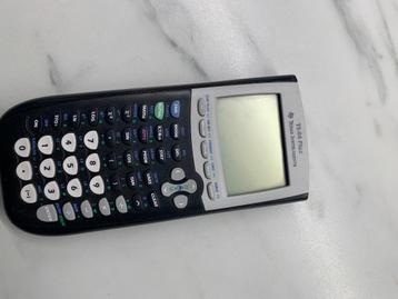 Rekenmachine T84 plus beschikbaar voor biedingen