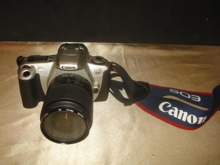 CANON EOS 300 Autofocus + Objectif 28-90 MM, Audio, Tv en Foto, Fotocamera's Analoog, Zo goed als nieuw, Spiegelreflex, Canon
