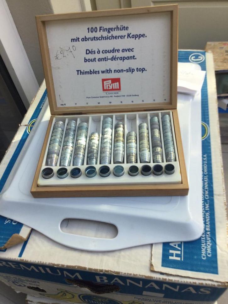 Vingerhoeden, Hobby en Vrije tijd, Naaien en Fournituren, Zo goed als nieuw, Overige typen, Ophalen of Verzenden