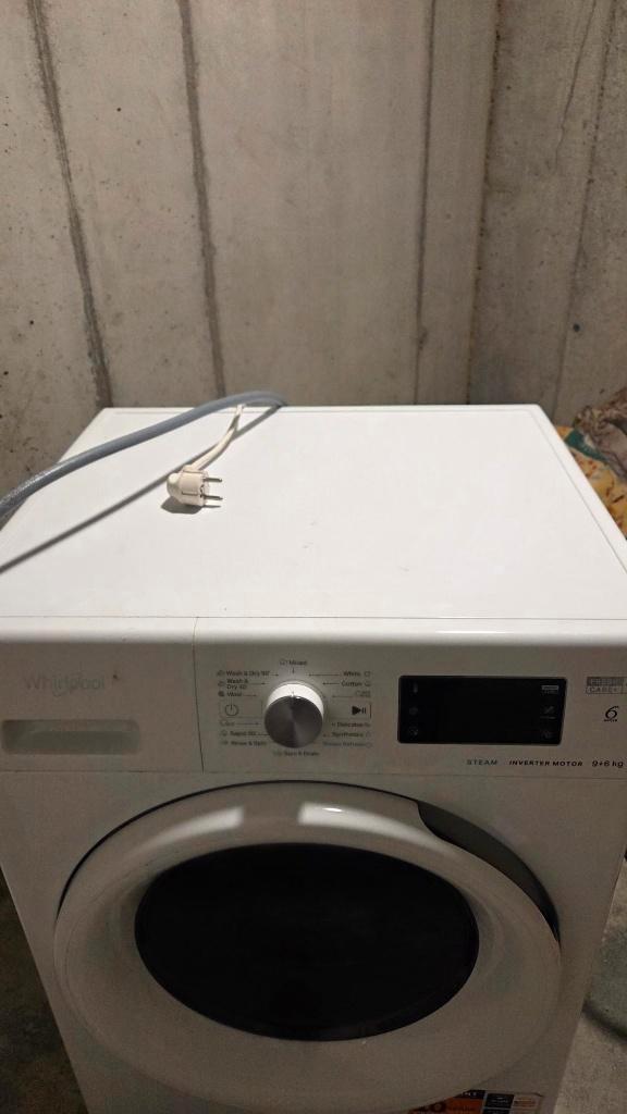 Machine à laver/sèche-linge 2 en 1, Electroménager, Lave-linge, Utilisé, 8 à 10 kg, Classe énergétique A ou plus économe, Programme lavage à la main