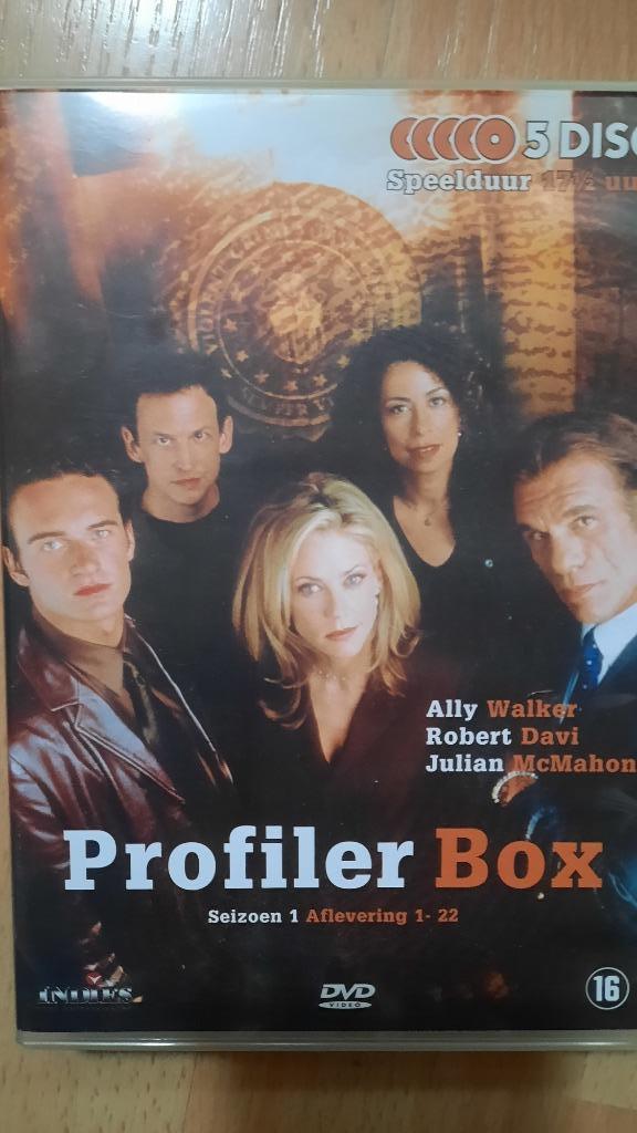 dvd PROFILER BOX seizoen 1 afl. 1-22, Cd's en Dvd's, Dvd's | Tv en Series, Thriller, Boxset, Ophalen of Verzenden