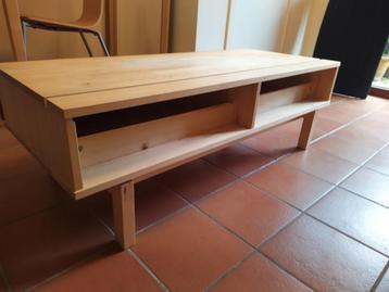 Tv Kast in Massief hout beschikbaar voor biedingen