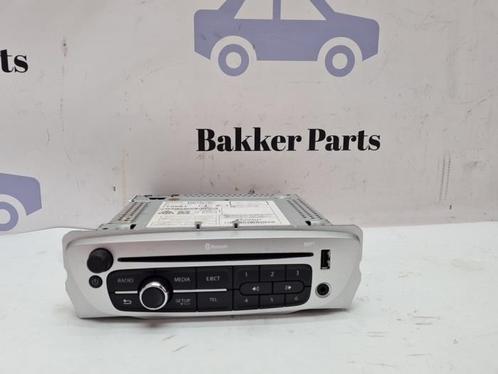 Radio CD Speler van een Renault Grand Scenic, Auto-onderdelen, Elektronica en Kabels, Renault, Gebruikt, 3 maanden garantie