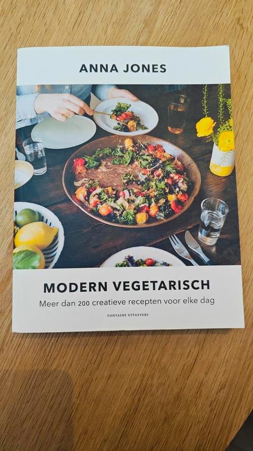 Anna Jones - Modern vegetarisch, Livres, Livres de cuisine, Comme neuf, Végétarien, Enlèvement ou Envoi