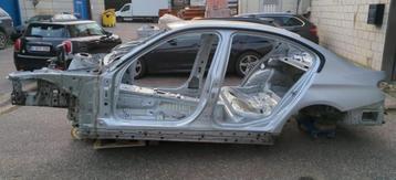 Carrosserie vide BMW F30 - Pour couper.