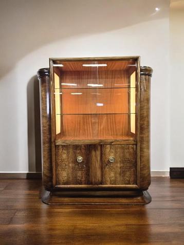 art deco kast beschikbaar voor biedingen