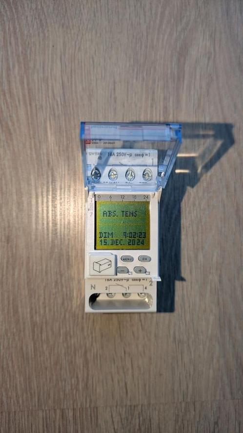 Interrupteur numérique Legrand AlphaARex DY22 230V AC, Doe-het-zelf en Bouw, Elektriciteit en Kabels, Zo goed als nieuw, Schakelaar