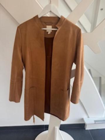 veste/gilet en daim cognac H&M taille 38 neuf, Neuf, Enlèvement ou Envoi, Brun, Taille 38/40 (M)