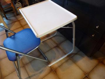 table d'appoint - hauteur réglable état neuf jamais utilisée beschikbaar voor biedingen