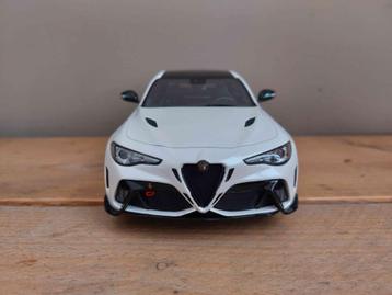 Alfa Romeo Giulia GTAm Trofeo White Otto Mobile beschikbaar voor biedingen