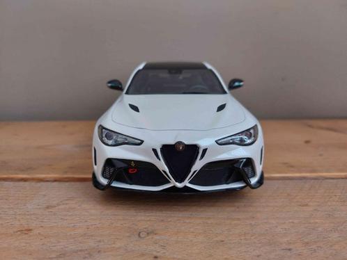 Alfa Romeo Giulia GTAm Trofeo White Otto Mobile, Hobby en Vrije tijd, Modelauto's | 1:18, Nieuw, Auto, OttOMobile, Ophalen of Verzenden