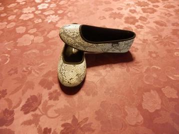 (34)- ballerines femme p.37 grise noire - softflex - beschikbaar voor biedingen