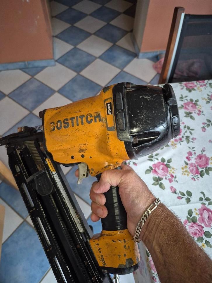 Cloueuse bostich F28ww, Doe-het-zelf en Bouw, Gereedschap | Handgereedschap, Gebruikt, Ophalen