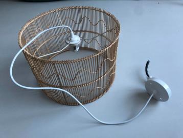 Hanglamp in rotan beschikbaar voor biedingen