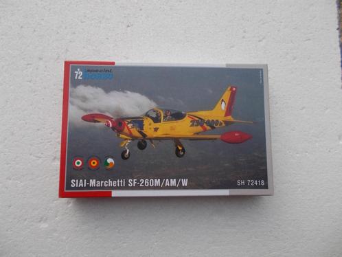 SIAI-MARCHETTI SF-260M - BELGISCHE LUCHTMACHT - 1:72, Hobby en Vrije tijd, Modelbouw | Vliegtuigen en Helikopters, Nieuw, Vliegtuig