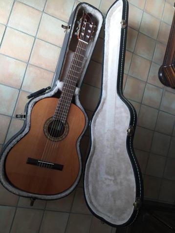 Akoestische gitaar - P. Caballero beschikbaar voor biedingen