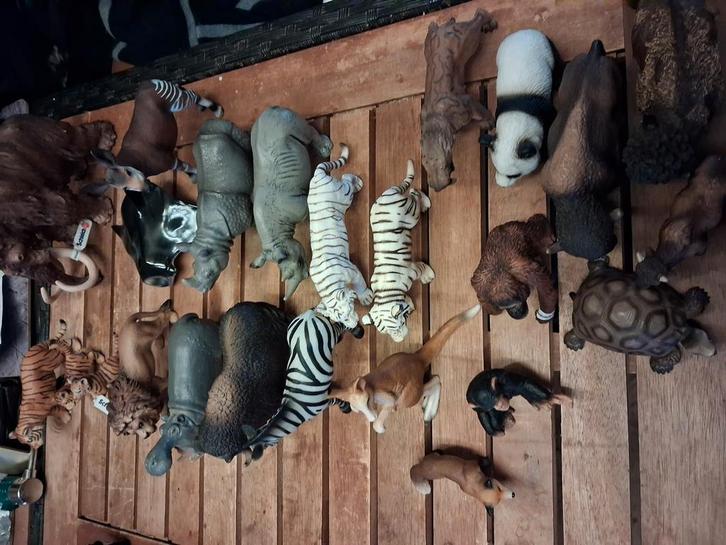 42 delige Schleich collectie: 24 Wilde dieren, 15 paarden, Verzamelen, Dierenverzamelingen, Ophalen of Verzenden