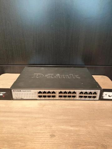 Switch D-Link DGS-1024D avec supports serveur beschikbaar voor biedingen