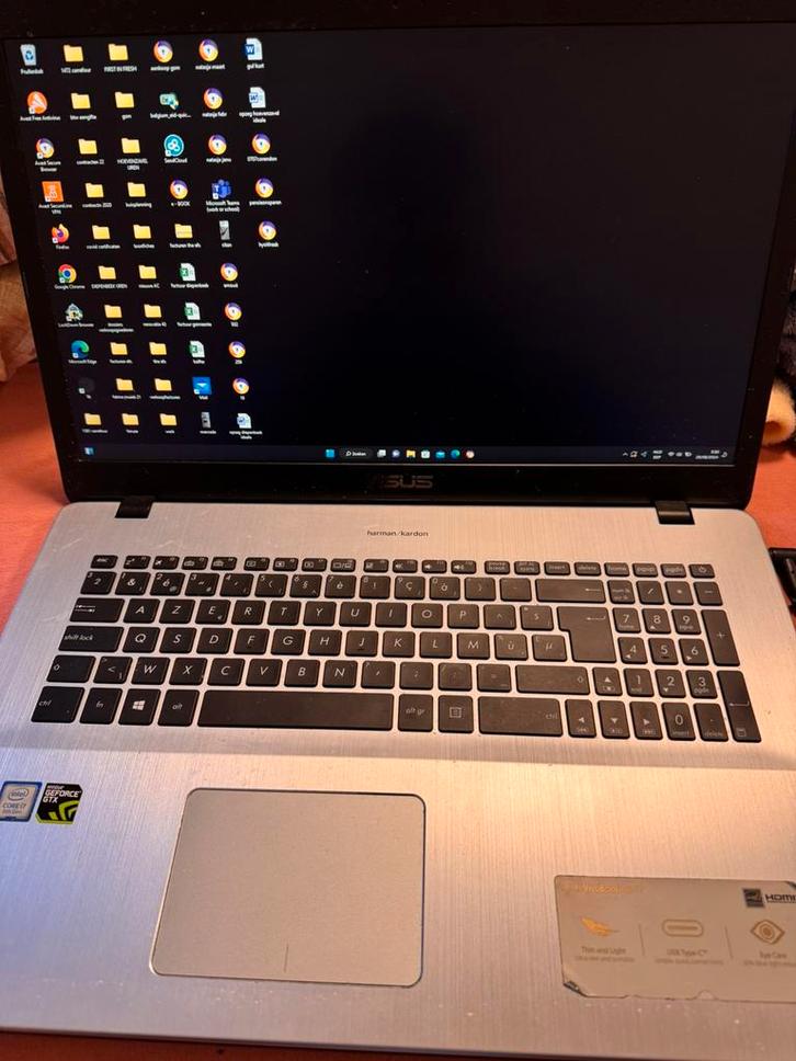 Asus vivobook pro 17, Computers en Software, Windows Laptops, Zo goed als nieuw, Ophalen