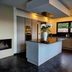 Next125 keuken met eiland en toestellen, Ophalen, Greeploos