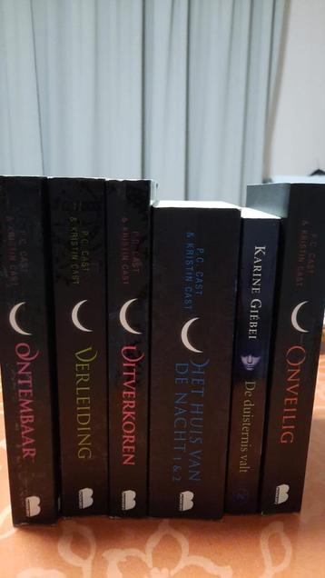 House of night boeken te koop beschikbaar voor biedingen
