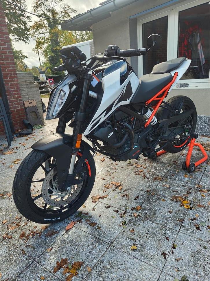 ‼️MOET WEG‼️KTM Duke 125cc - 2020 + andere uitlaat, Motoren, Motoren | Kawasaki, Particulier, Ophalen