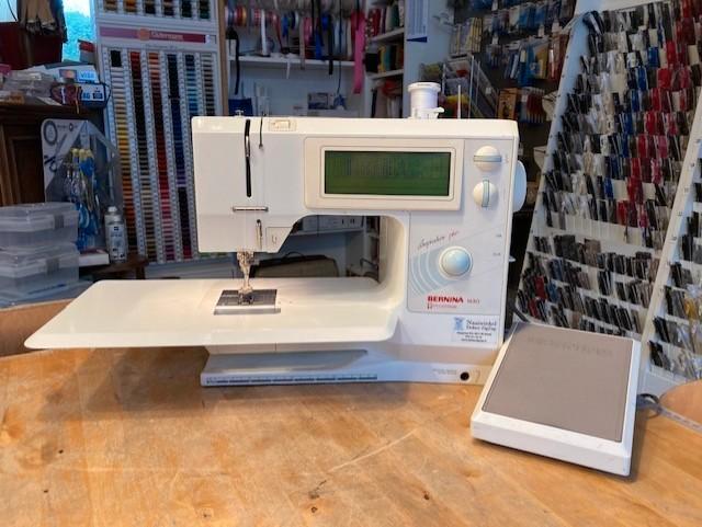 Bernina 1630 computernaaimachine met zijwaarts transport, Hobby en Vrije tijd, Naaimachines en Toebehoren, Gebruikt, Naaimachine