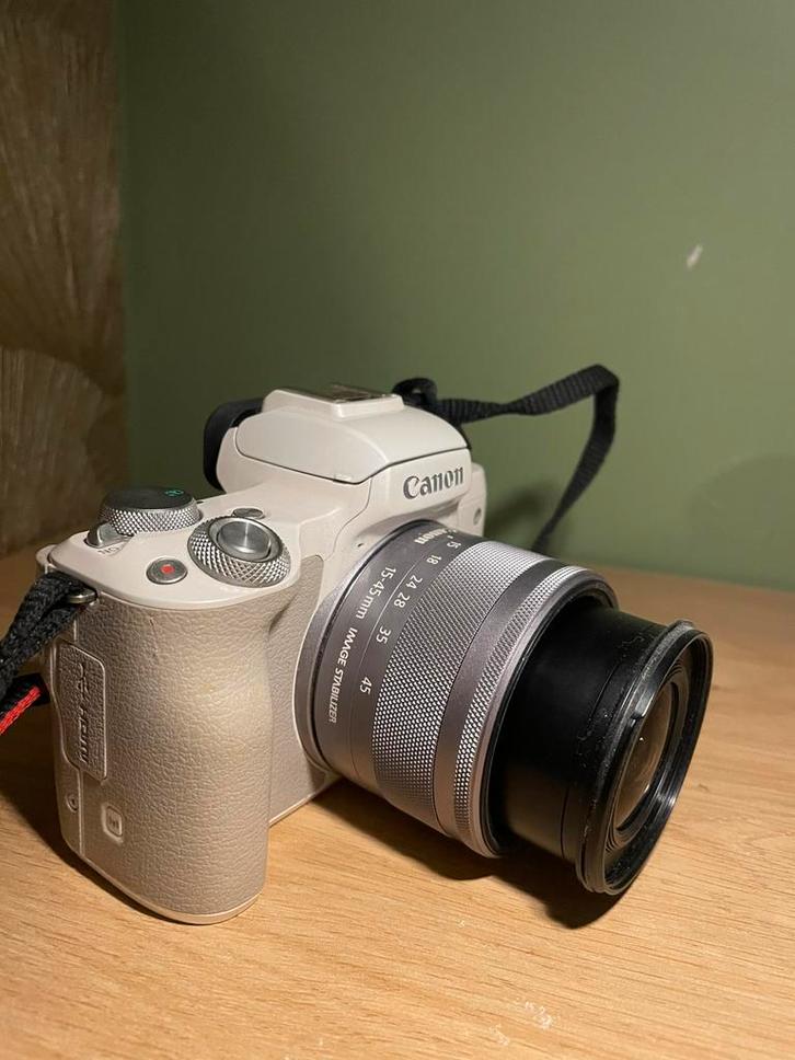 Canon EOS M50 wit + 15-45mm lens, Audio, Tv en Foto, Fotocamera's Digitaal, Zo goed als nieuw, Canon, Ophalen