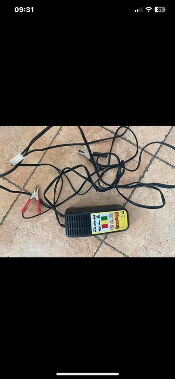 Batterijlader  beschikbaar voor biedingen