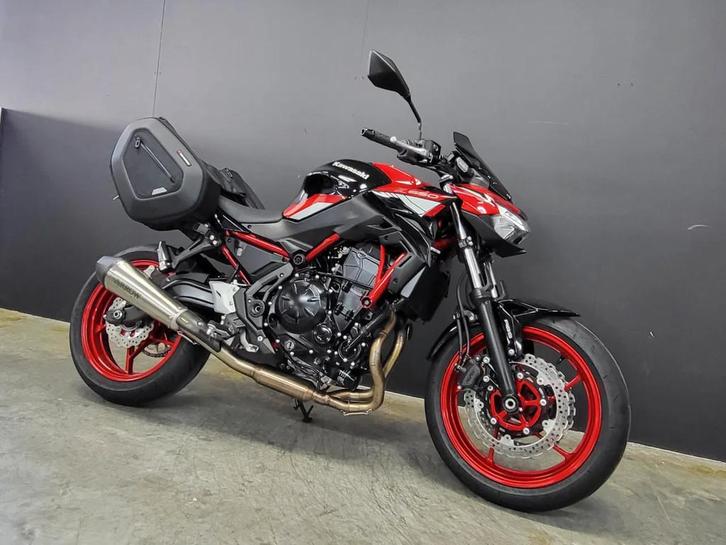 Kawasaki Z 650 Performance Edition (A2 mogelijk) (bj 2024), Motoren, Motoren | Kawasaki, Bedrijf, Overig, meer dan 35 kW