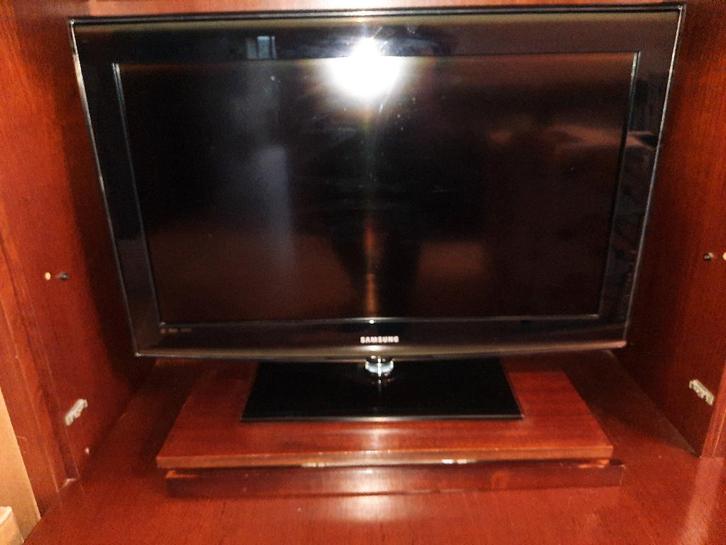 TV Samsung 32 pouces FuLL HD - LCD, Audio, Tv en Foto, Televisies, Gebruikt, LCD, 80 tot 100 cm, HD Ready (720p), Samsung, Ophalen