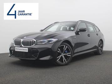 BMW Serie 3 330 FACELIFT 2 - XDRIVE - PANODAK  beschikbaar voor biedingen