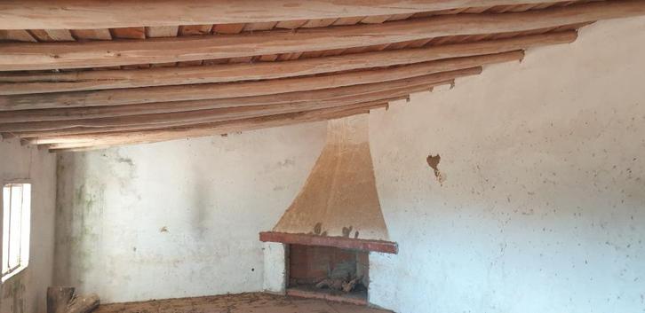 Z-portugal te renoveren landhuisje  3 slpk op heuvel 6 ha, Immo, Buitenland, Portugal, Woonhuis, Landelijk, Verkoop zonder makelaar