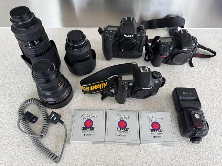 Nikon set – 3 camera’s, 3 lenzen & flits – €1.850, Audio, Tv en Foto, Fotocamera's Analoog, Zo goed als nieuw, Spiegelreflex, Nikon