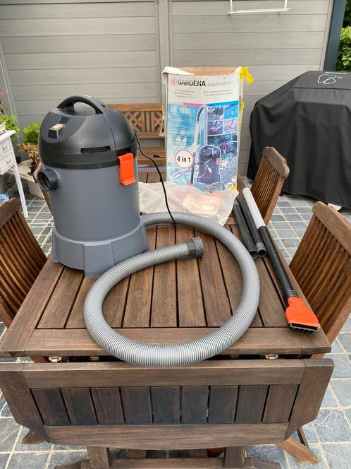 Aspirateur d’étang ou de piscine Gardena Aquamotion SR 1600, Tuin en Terras, Vijver-toebehoren, Zo goed als nieuw, Ophalen