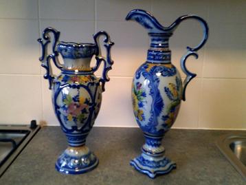Mooie porseleinen vazen beschikbaar voor biedingen