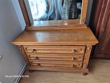 Kaptafel met grote eikenhouten spiegel  beschikbaar voor biedingen