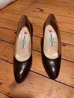 Bruine hakschoenen mt38, Ophalen of Verzenden, Zo goed als nieuw