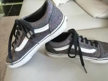 Sneakers Vans maat 35 beschikbaar voor biedingen