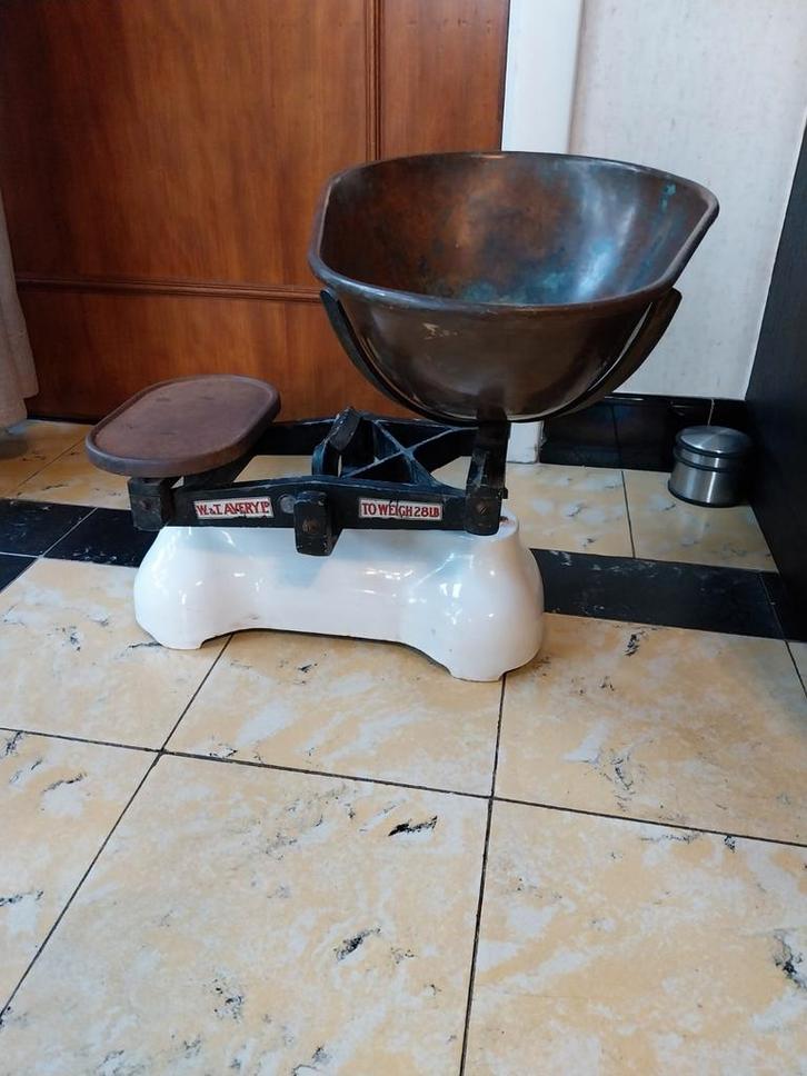 Antieke email weegschaal, Antiquités & Art, Antiquités | Ustensiles de cuisine, Enlèvement