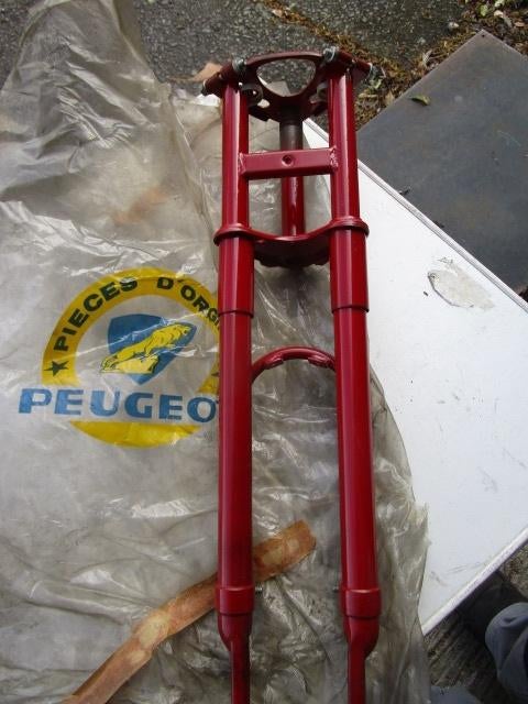 Fourches avant Peugeot 102 d'origine neuve, Enlèvement ou Envoi, Neuf, Cadre, Peugeot