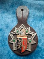 Cintre de poitrine, Collections, Enlèvement ou Envoi