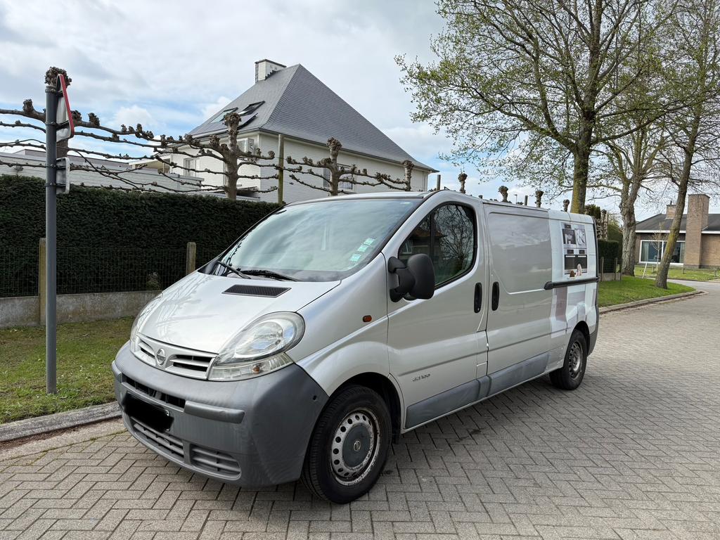 NISSAN PRIMESTAR 1.9 DCI 100 LANG REEDS GEKEURD WEINIG KM! ✅, Auto's, Voorwielaandrijving, Stof, Bedrijf, Grijs