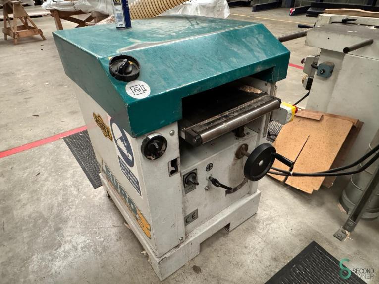 Vandiktebanken Rojek MP 415 2004, Zakelijke goederen