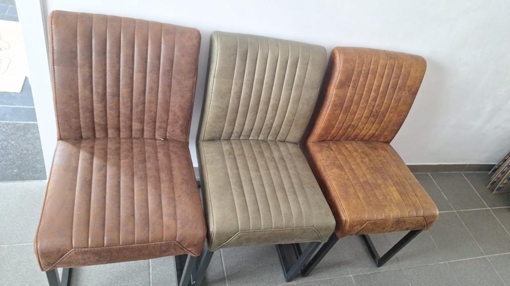chaises, Maison & Meubles, Chaises, Comme neuf, Trois, Cuir, Métal, Autres couleurs, Enlèvement