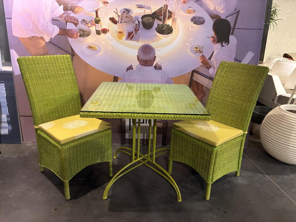 Groene rotan tuinset met glazen tafel, 80x80, incl. kussens, Huis en Inrichting, Ophalen, Twee, Overige kleuren, Riet of Rotan